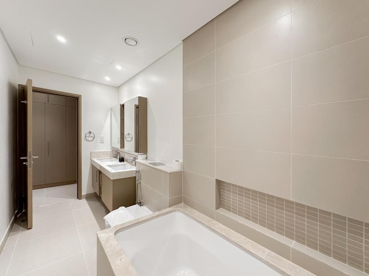 Apartment Luton - Sea And Eye View & Luxury 3br , 5242 Tower - , Marina - 28ab02 Dubai