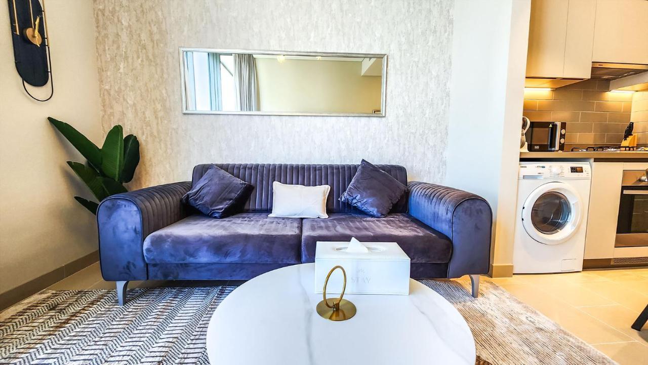 By Latinem Luxury 1br Cv A2304 Near Burj Khalifa Dubai
