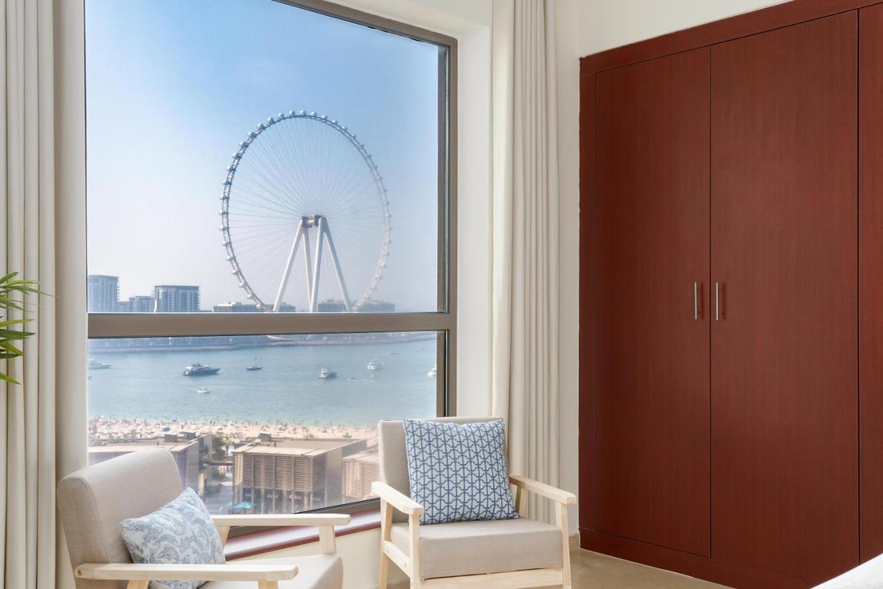 Apartment Ultimate / 7 Beds / Sea, Jbr And Ain Views / 3 Min Walk To Jbr / Large Families Or Groups / Perfect Vacation Destination *