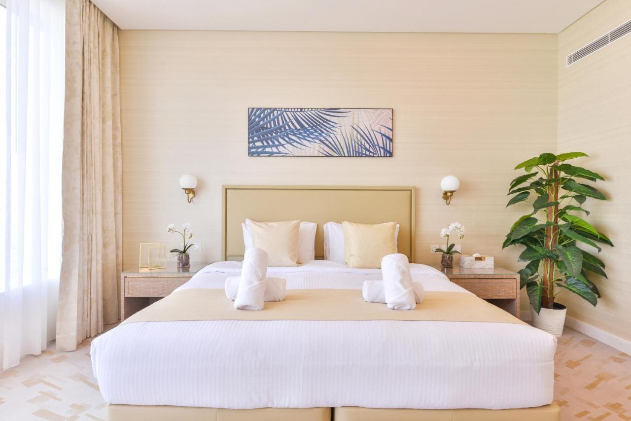 Ultra Luxury Palm Tower With Shared Facilities Aparthotel Dubai