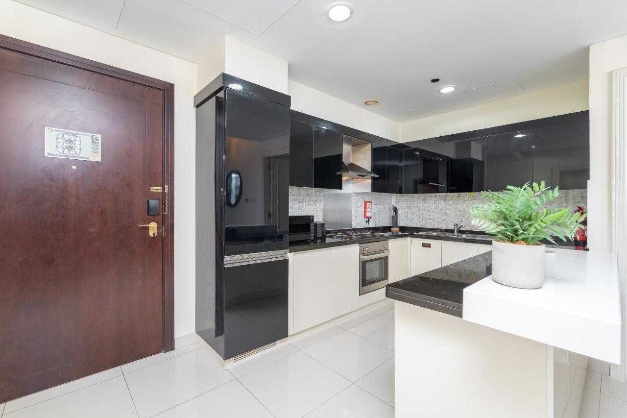 Dlx 21st Flr 3br Pool Gym Near Mall By Belvilla Holiday home *