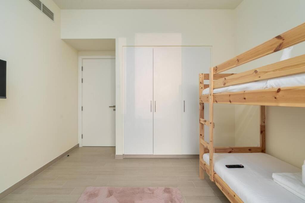 - 3 Bdr With Private Pool - Emaar Golf Links * Dubai