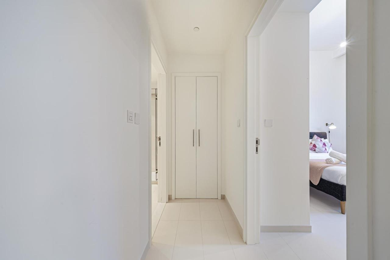 Brand New 1br In Hills Quiet And Peaceful Apartment
