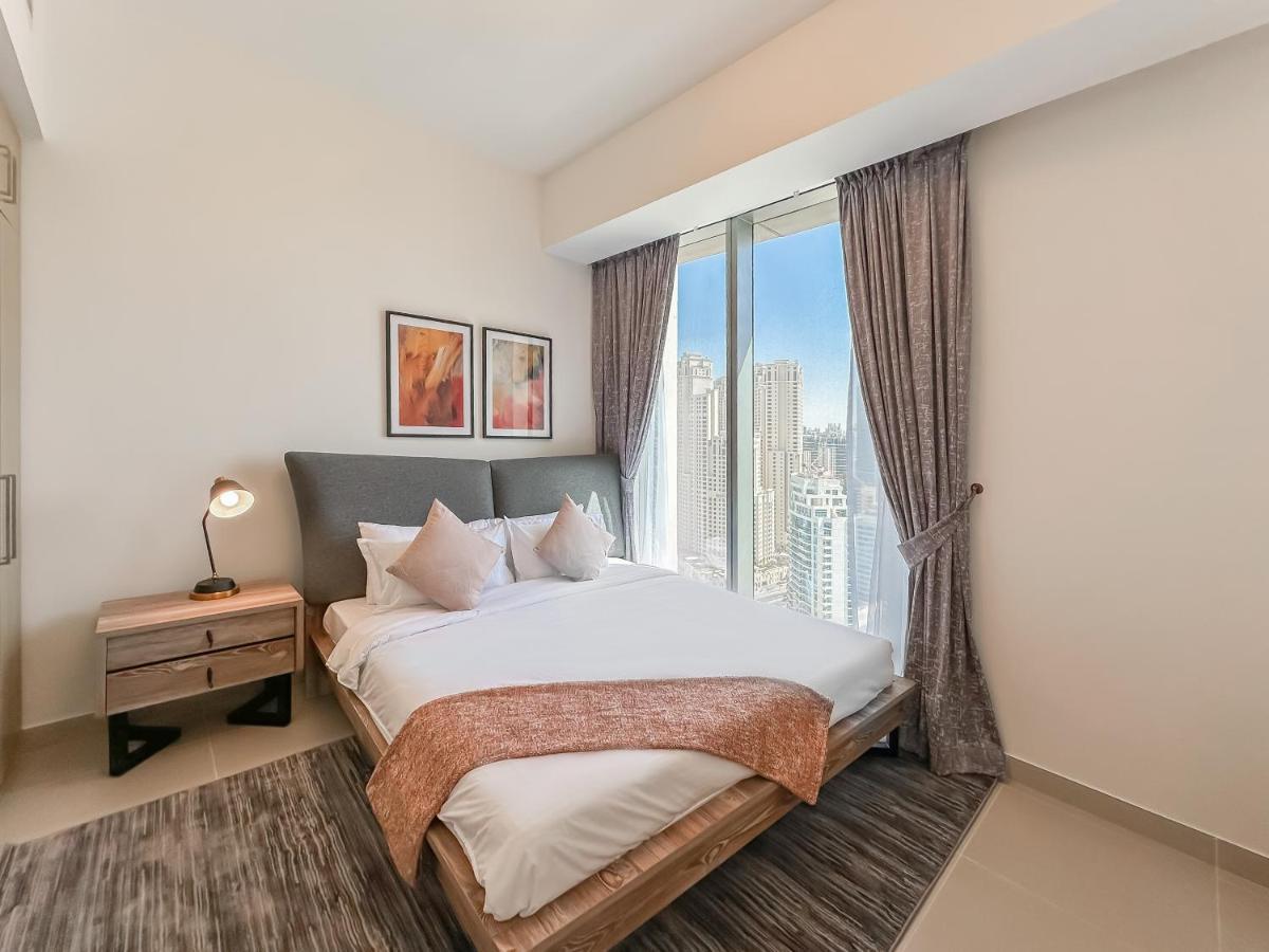 Luton - Sea And Eye View & Luxury 3br , 5242 Tower - , Marina - 28ab02 Apartment *