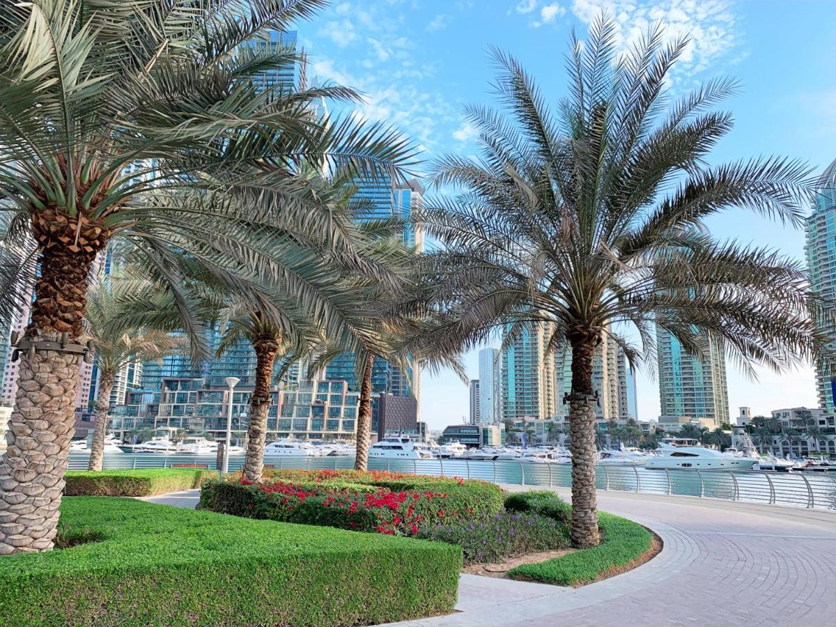 5 Star Beach Access Serviced Apartment: Marina Heart Apartment Dubai