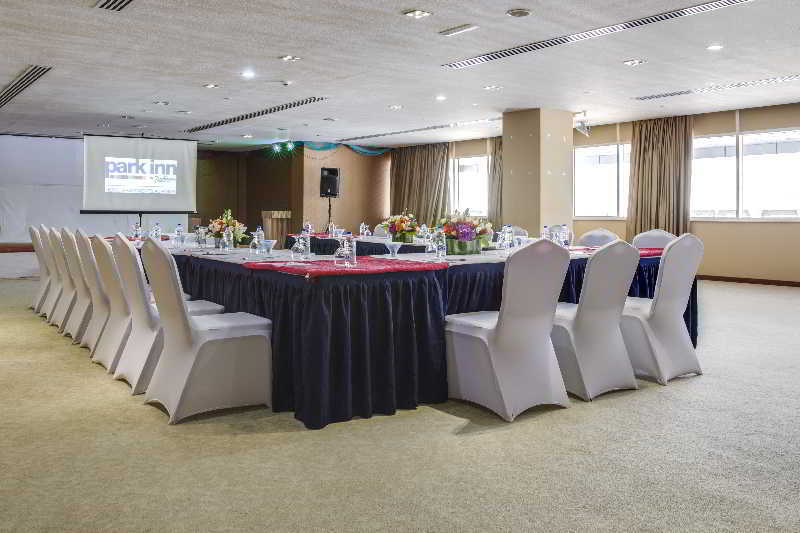 Aparthotel Mena Albarsha At The Mall