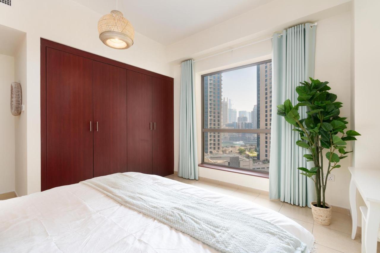 Ultimate / 7 Beds / Sea, Jbr And Ain Views / 3 Min Walk To Jbr / Large Families Or Groups / Perfect Vacation Destination Apartment Dubai