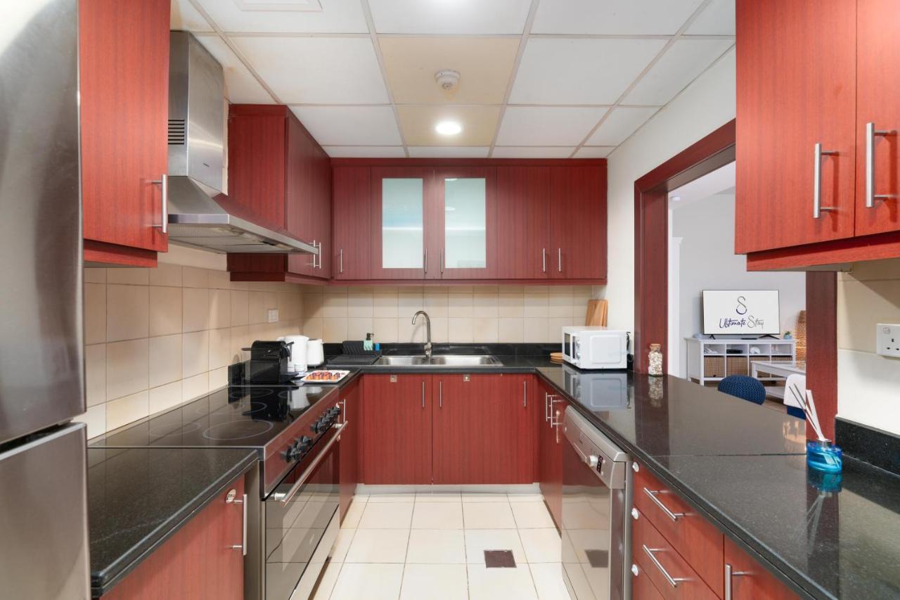 Apartment Ultimate / 7 Beds / Sea, Jbr And Ain Views / 3 Min Walk To Jbr / Large Families Or Groups / Perfect Vacation Destination