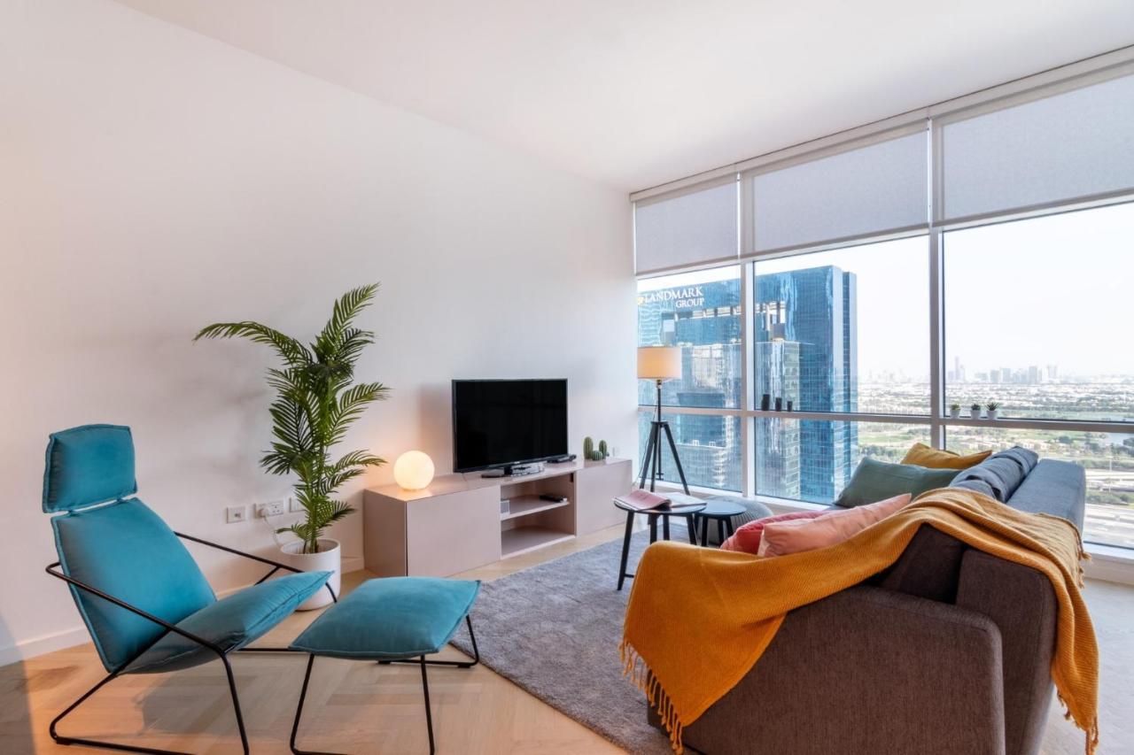 The Smart Concierge - Mag 218 Tower Apartment
