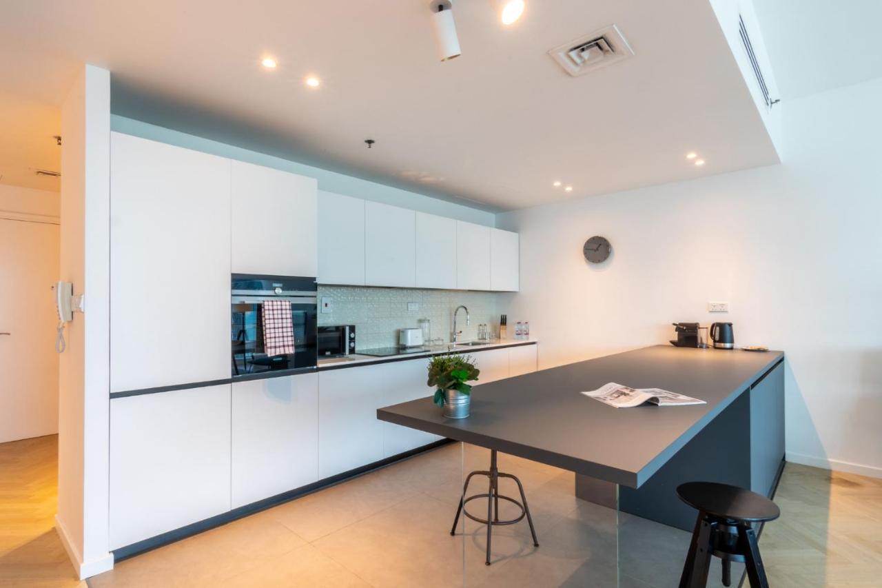 The Smart Concierge - Mag 218 Tower Apartment Dubai
