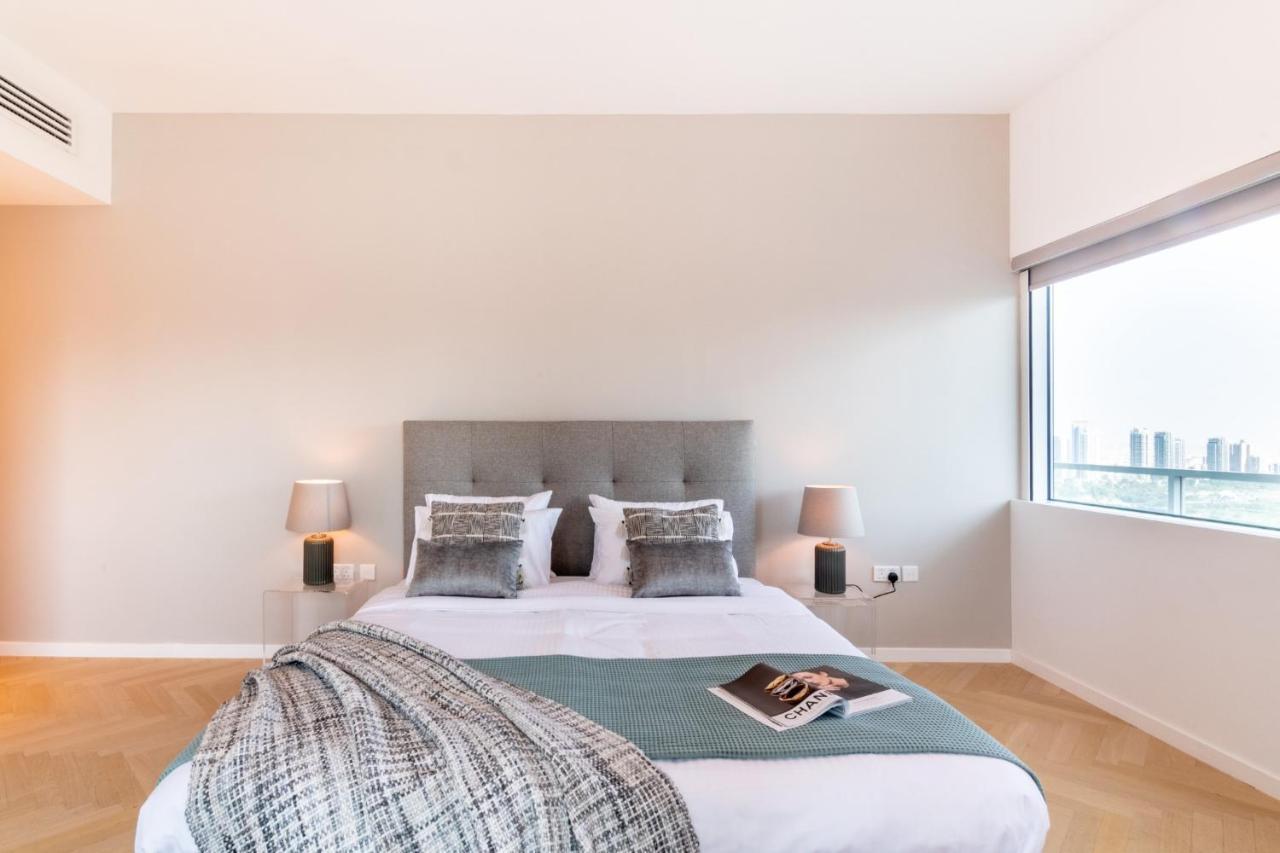 The Smart Concierge - Mag 218 Tower Apartment
