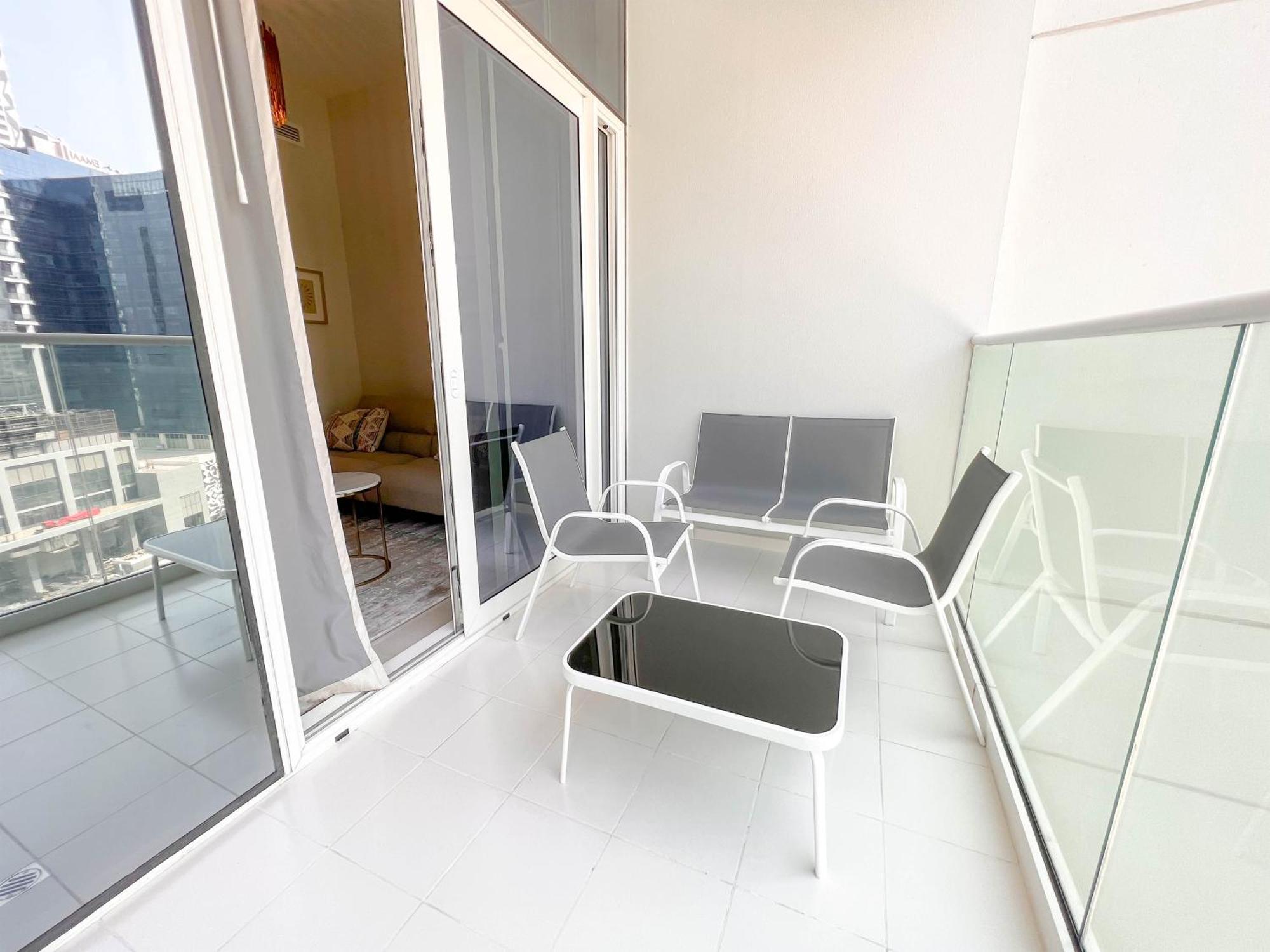 Cosmos Living Business Bay Downtown Apartment Dubai