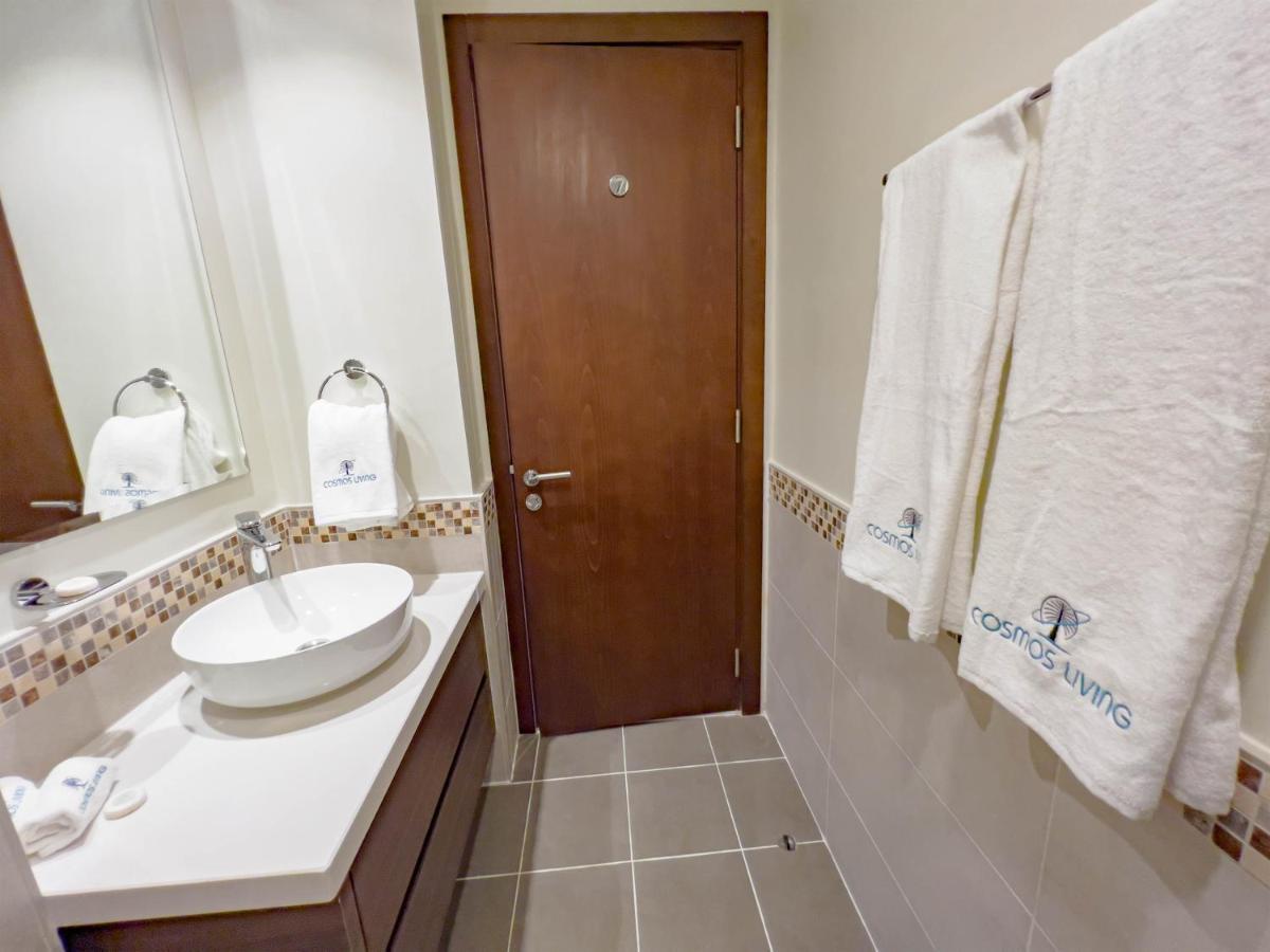 Cosmos Living Business Bay Downtown * Dubai