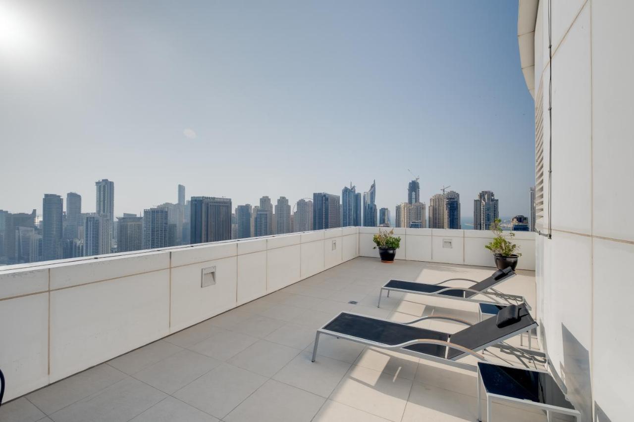 Luxury - Rooftop Pool - View