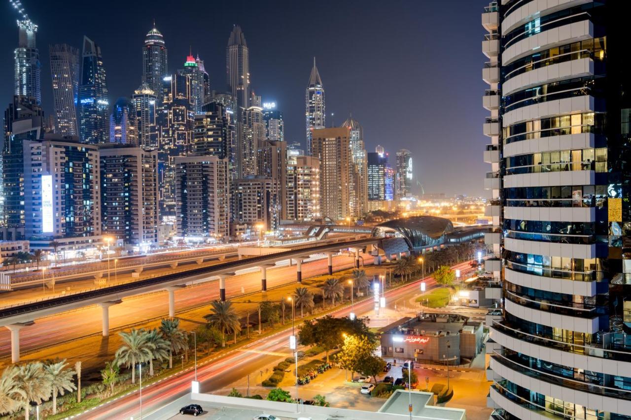 Luxury - Rooftop Pool - View Apartment Dubai