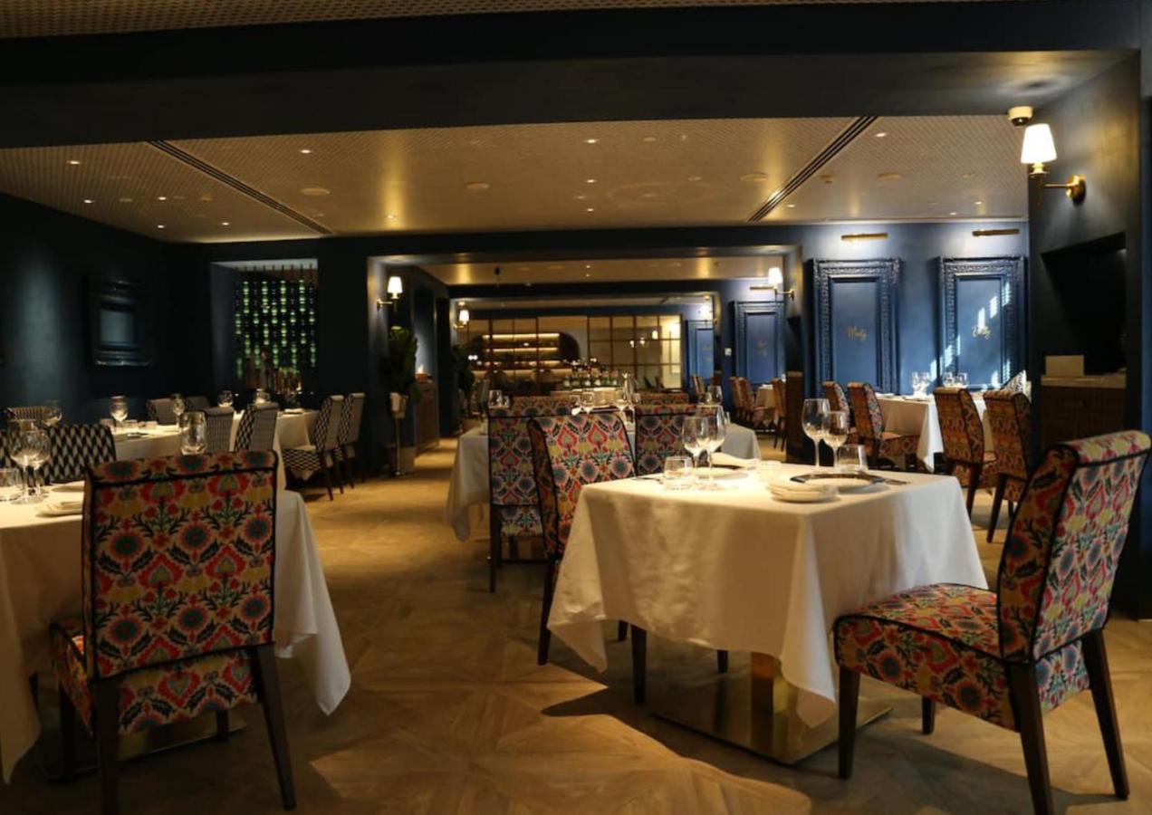 Nassima/voco Tower - Luxury - 5* Amenities Aparthotel *