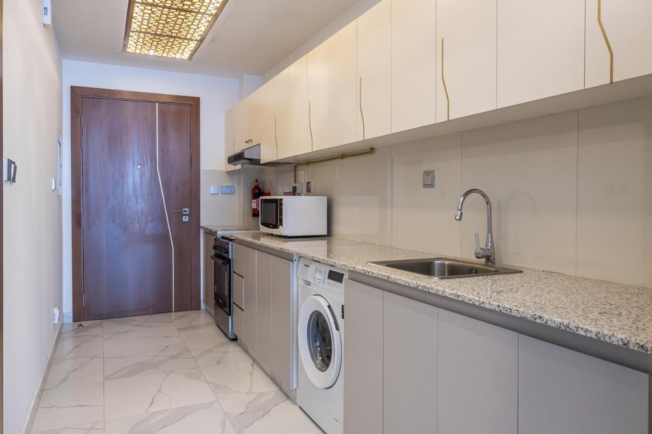 It Is A Great View At Night From Your Balcony And Even From Bed Apartment *