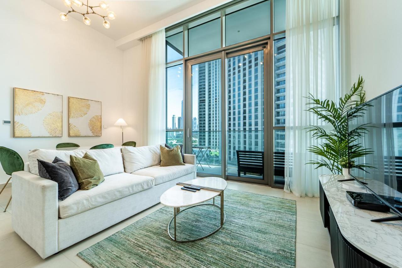 Luxury Staycation - Fancy Connected To Burj Khalifa Apartment Dubai