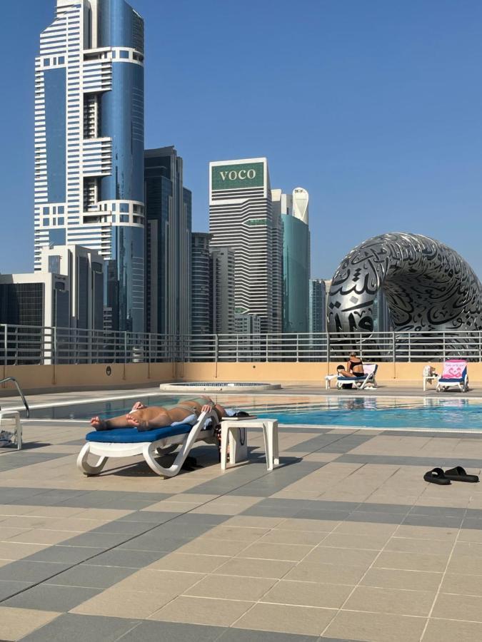 Travelers Backpackers * Dubai