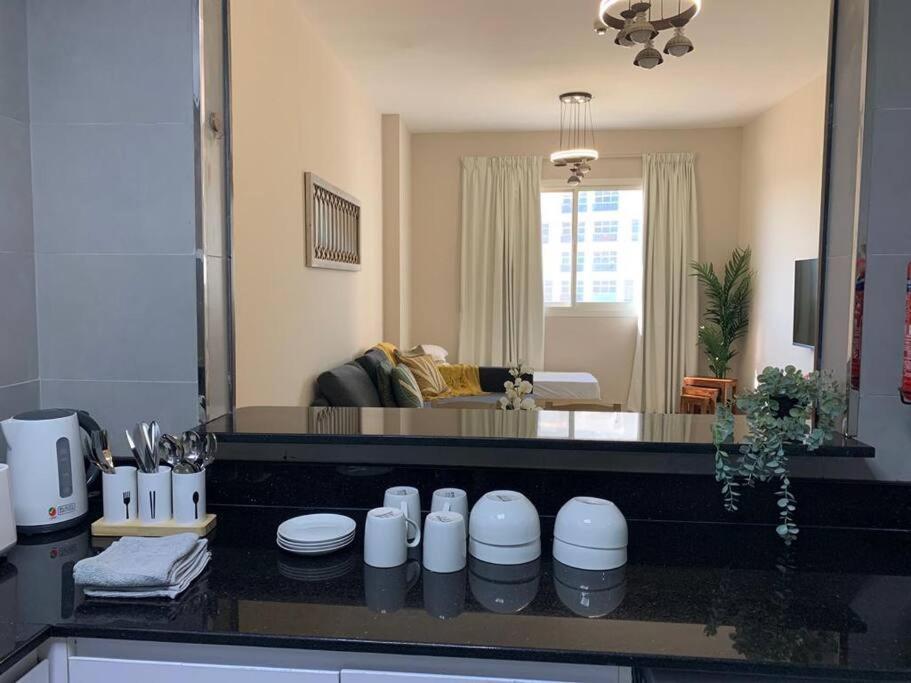Apartment A Calm&cozy 1br-20 Min-dxb Airpt