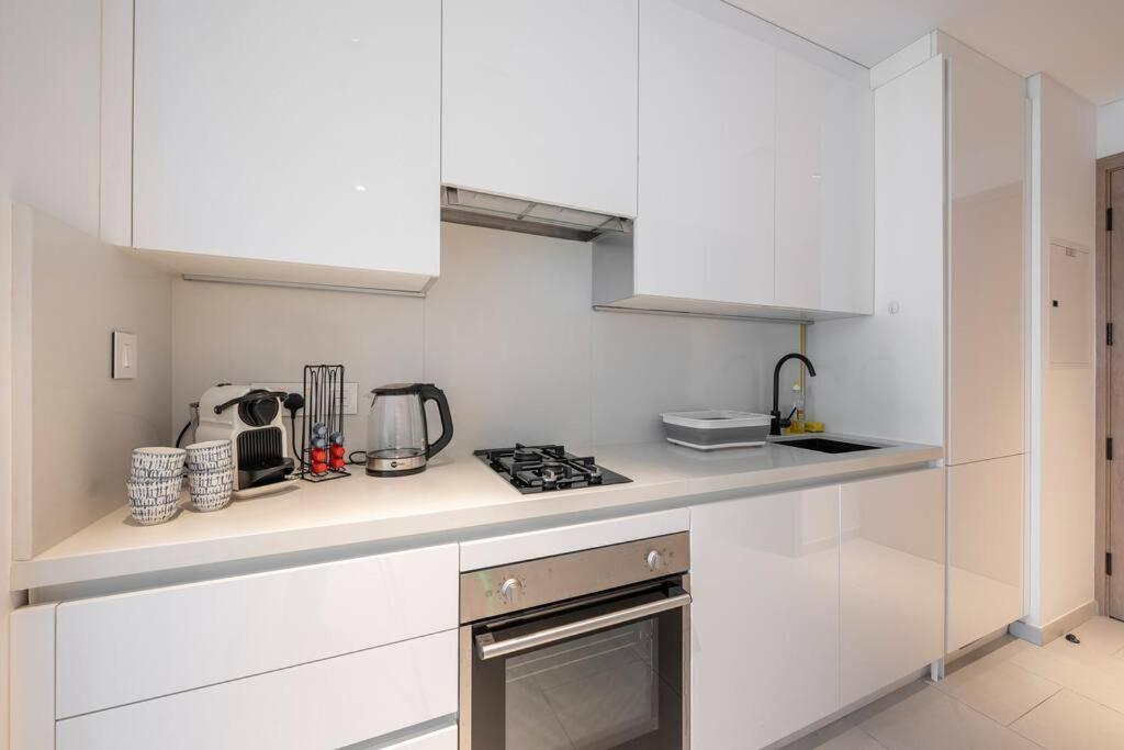 • Cosy Studio With Stunning Burj Khalifa Views! • Apartment