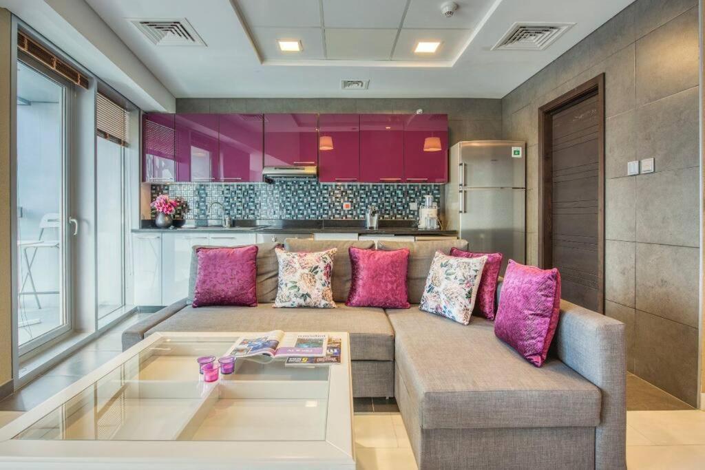 Cayan Tower Dubai