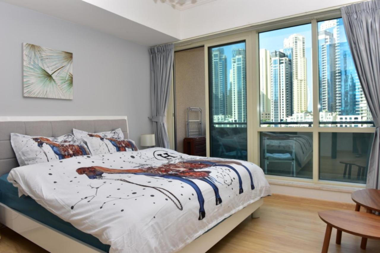 Marina 1 Bedroom Apt. Walking Distance Jbr. Apartment