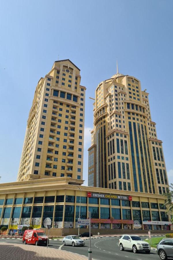Palace Tower Apartment *