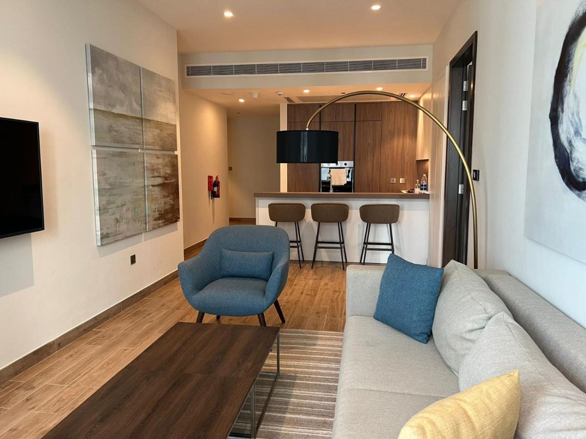 Jumeirah Living Flat Marina Gate Apartment Dubai