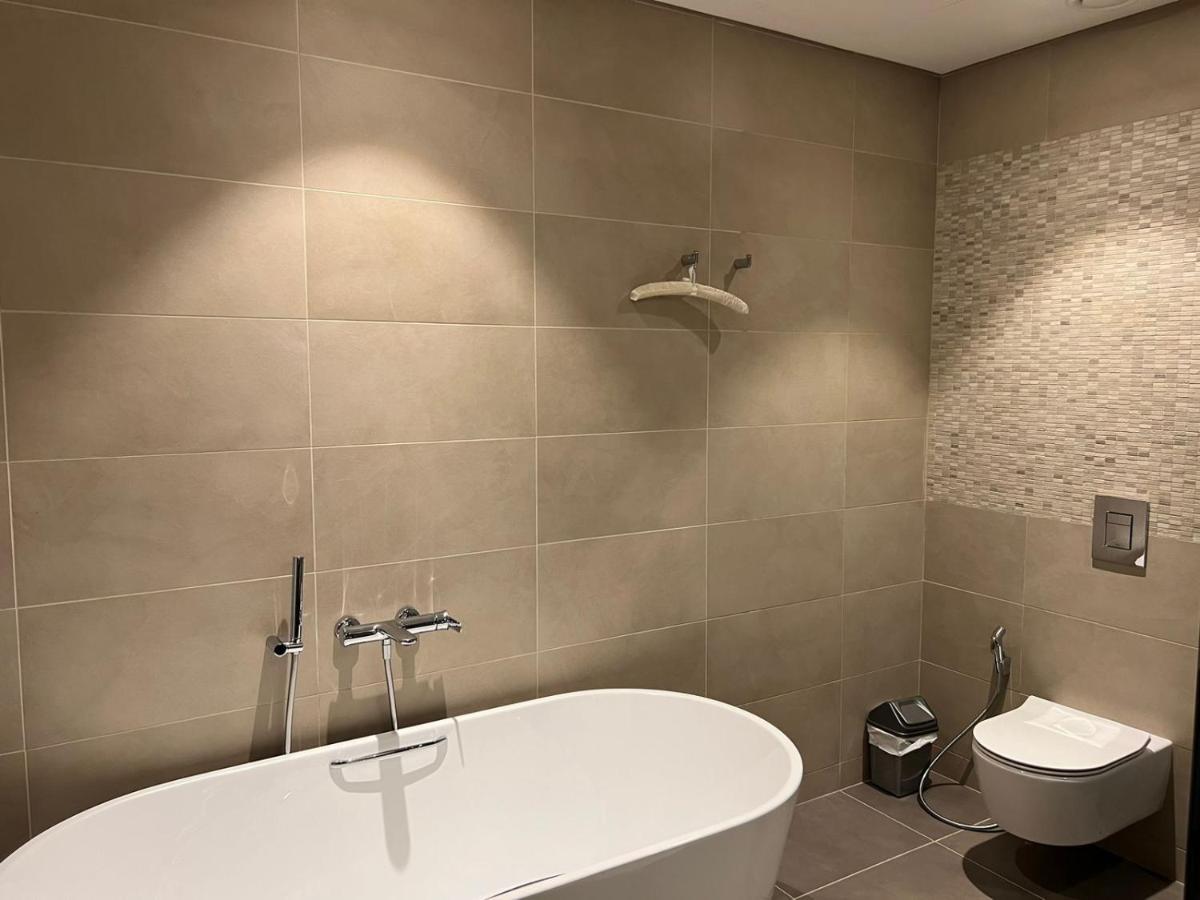 Jumeirah Living Flat Marina Gate Dubai