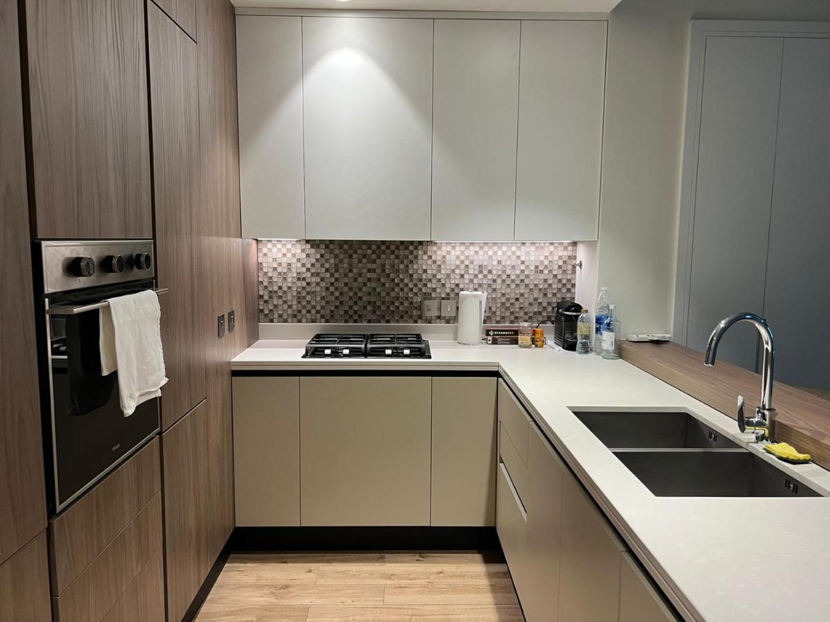 Jumeirah Living Flat Marina Gate Apartment