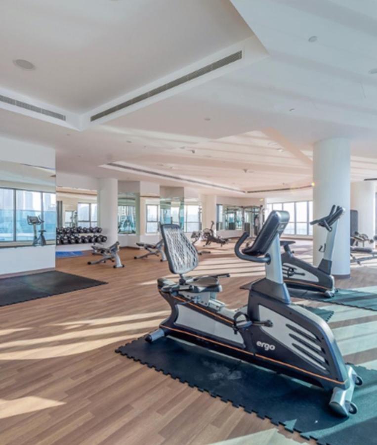 Modern 1br With Rooftop Pool The Bay Business Bay * Dubai
