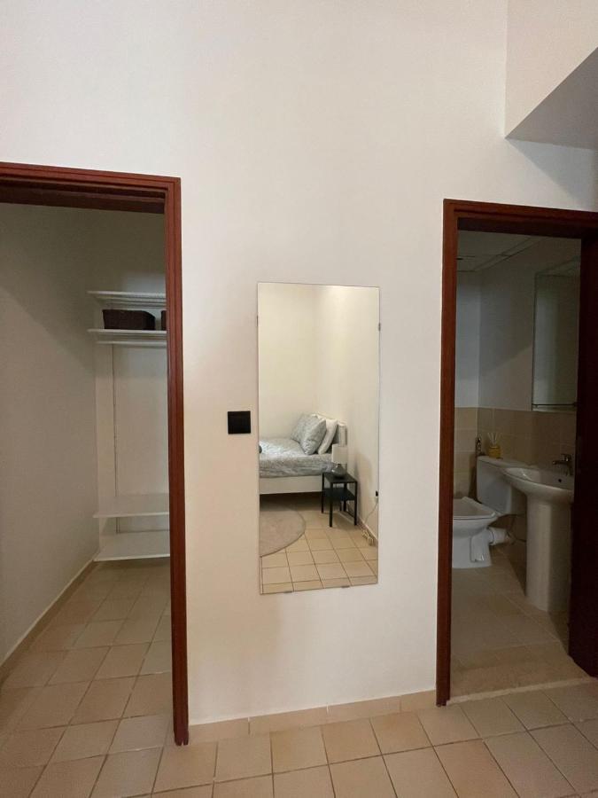 Affordable And Located Studio In Jbr Sadaf Apartment *