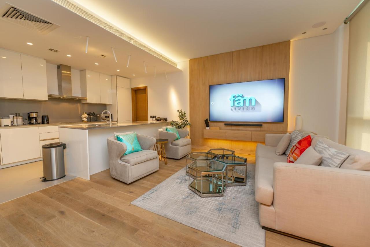 Fam Living - Walk - Luxe Interiors *