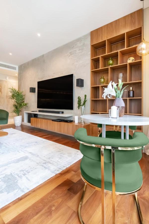 Fam Living - Walk - Luxe Interiors *