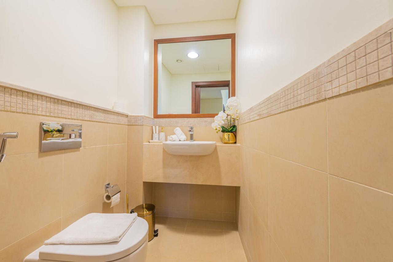 Apartment First Class 2br With Full Skyline & Sea View *