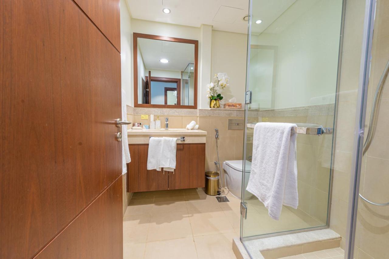 Apartment First Class 2br With Full Skyline & Sea View *