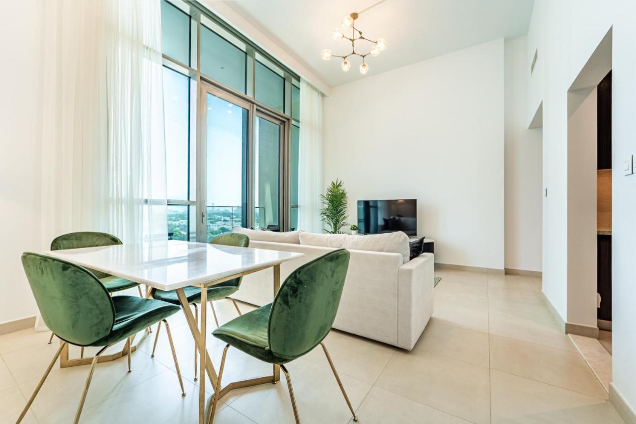Luxury Staycation - Fancy Connected To Burj Khalifa Apartment Dubai