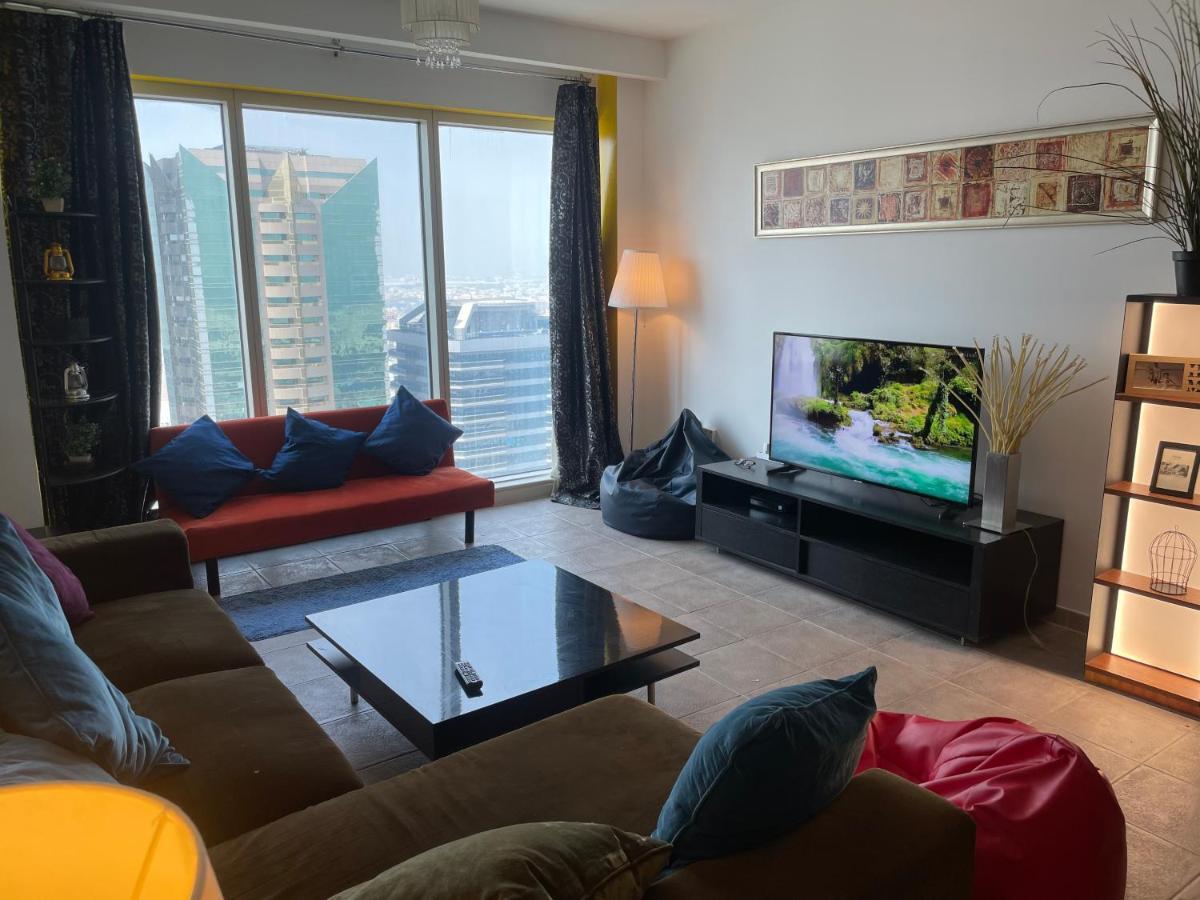 Travelers Backpackers Hostel *