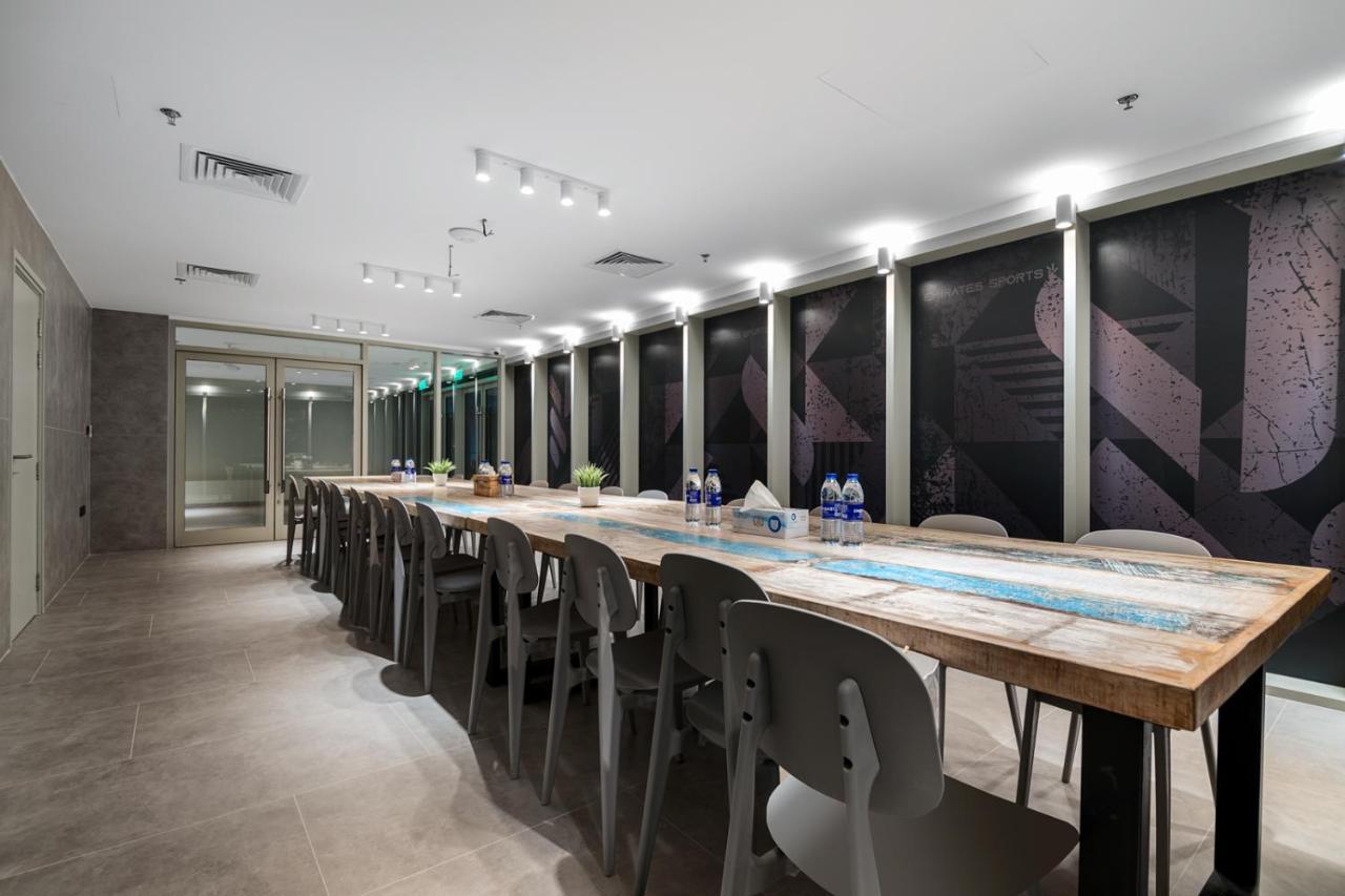 Emirates Sports Hotel, Sports Hotel