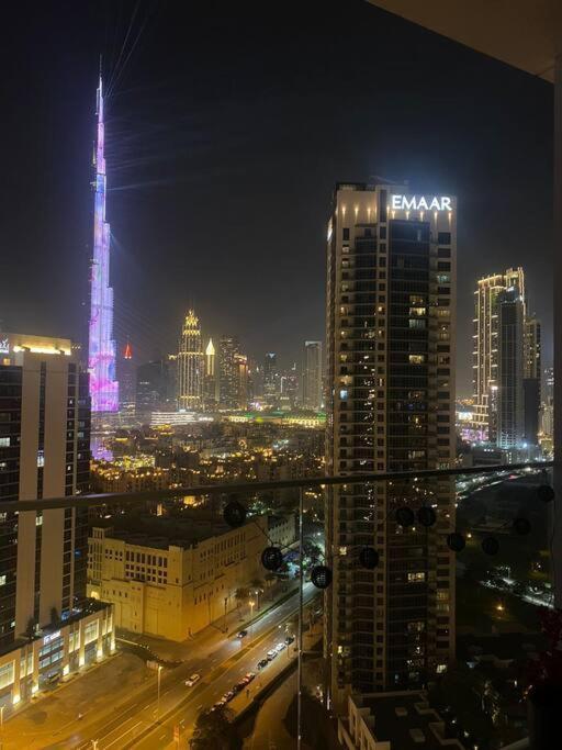 Apartment • Cosy Studio With Stunning Burj Khalifa Views! • *