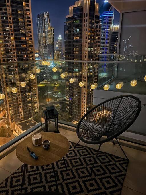 Apartment • Cosy Studio With Stunning Burj Khalifa Views! • *