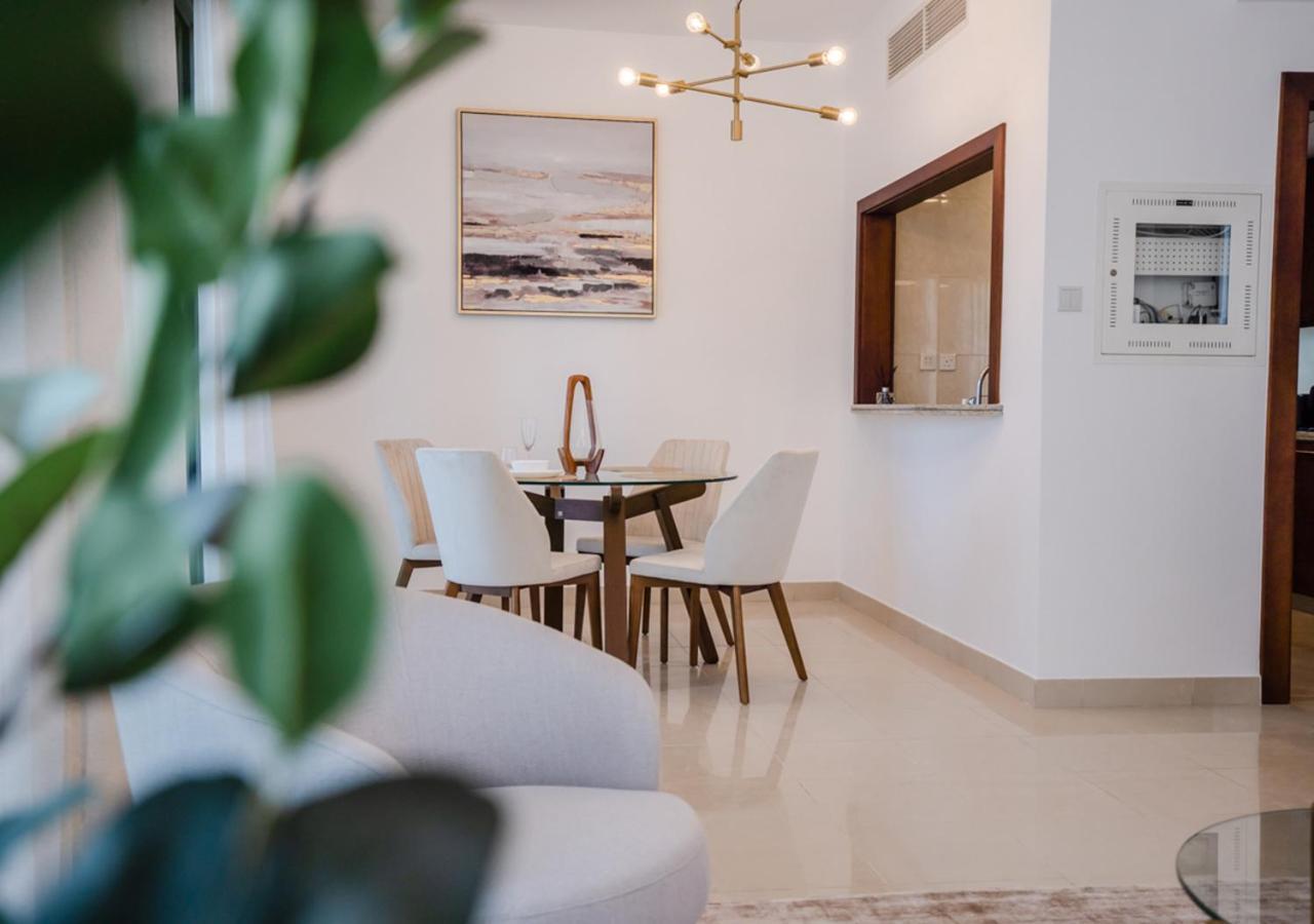 Nasma Luxury Stays - Standpoint Tower A Apartment