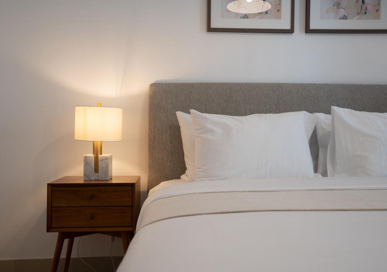 Nasma Luxury Stays - Standpoint Tower A Apartment