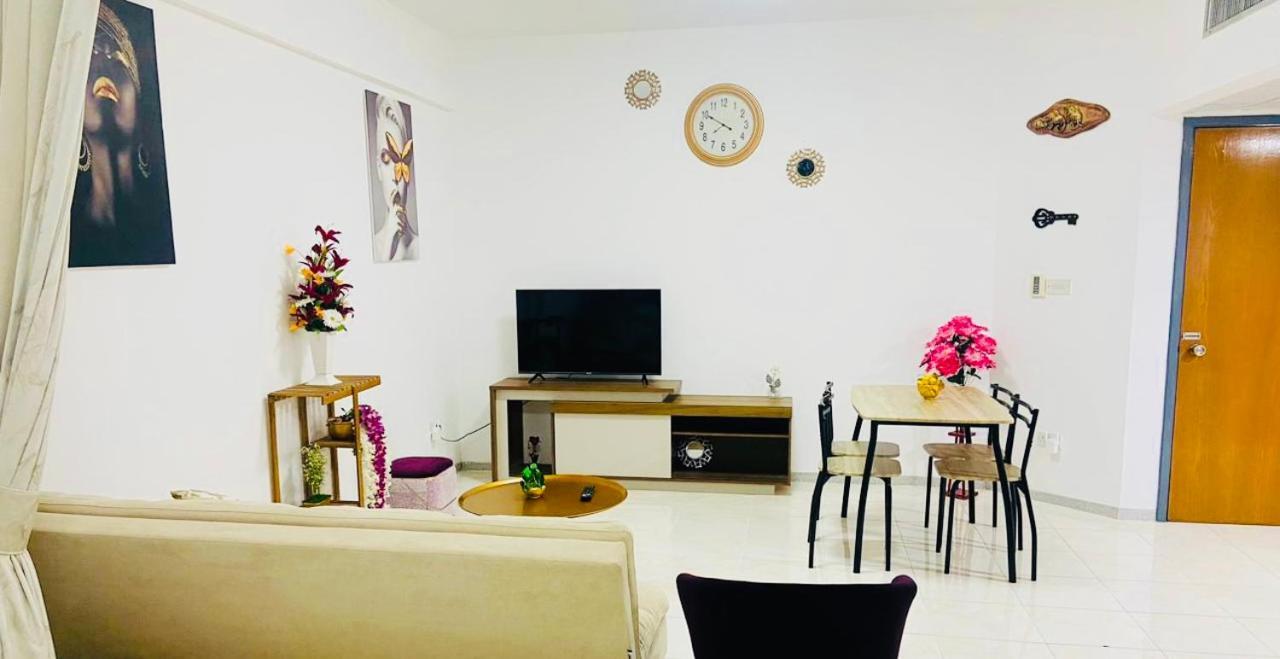 Knights Apartment *