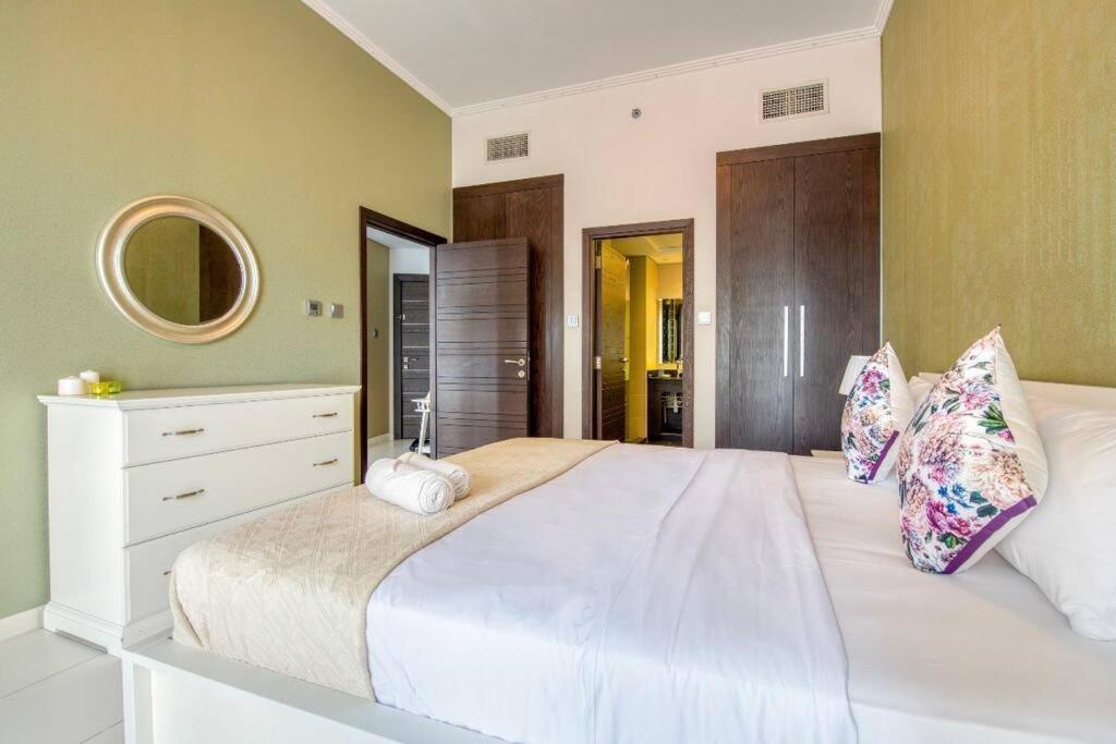 Apartment Cayan Tower *