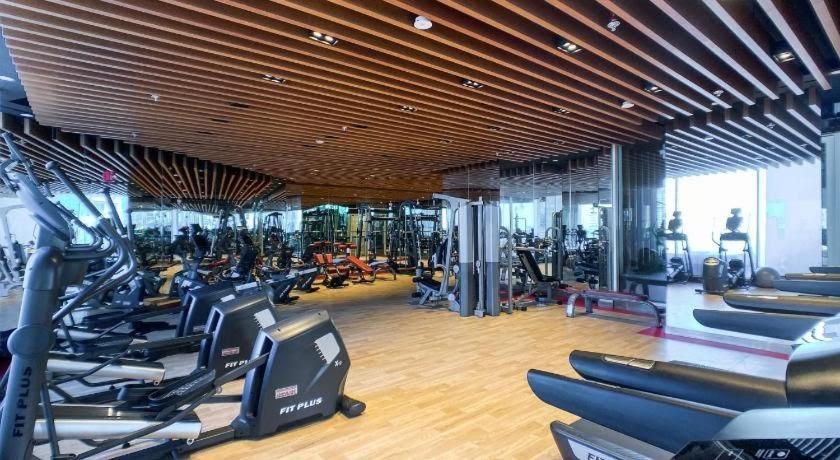 Cosy Studio With Luxurious Pool In Business Bay- Bayz Tower Apartment Dubai
