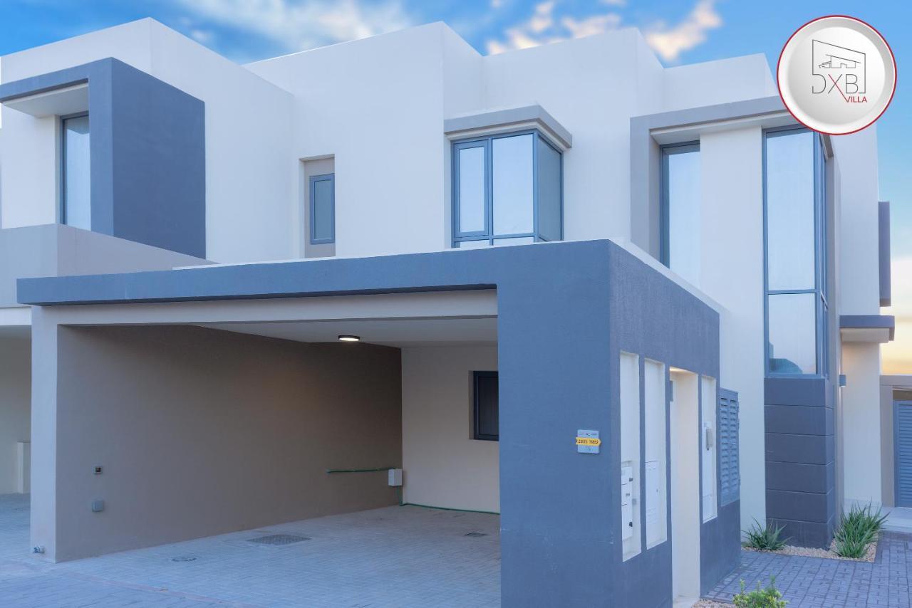 Villa 5 Bedroom - Hills *