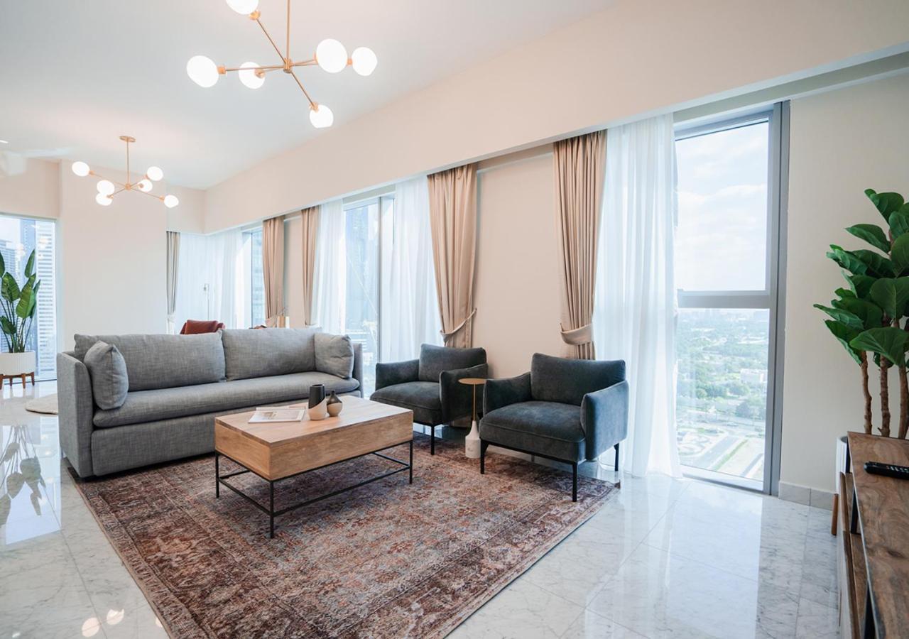 Nasma Luxury Stays - Central Park Tower * Dubai