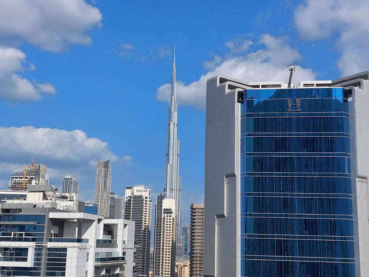 Bayz Burj Khalifa View Apartment Dubai
